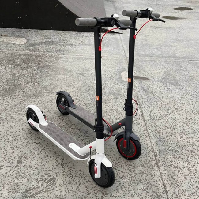 Mi_Scooter_PRO4_diagonal-650x650 Електросамокат Mi Electric Scooter PRO 4 500W 11Ah - Зображення 1
